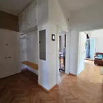 Giant Private Garden & Spacious Flat In 公寓