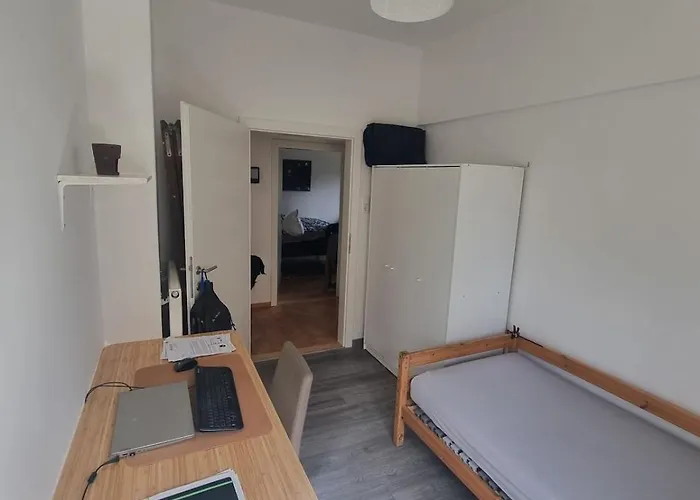 Апартаменти Giant Private Garden & Spacious Flat In Інсбрук